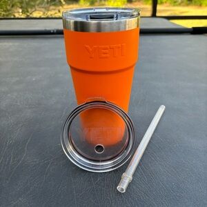 YETI RAMBLER 30 OZ *New Style* Stackable cup w Magslider & Straw Lids, King Crab